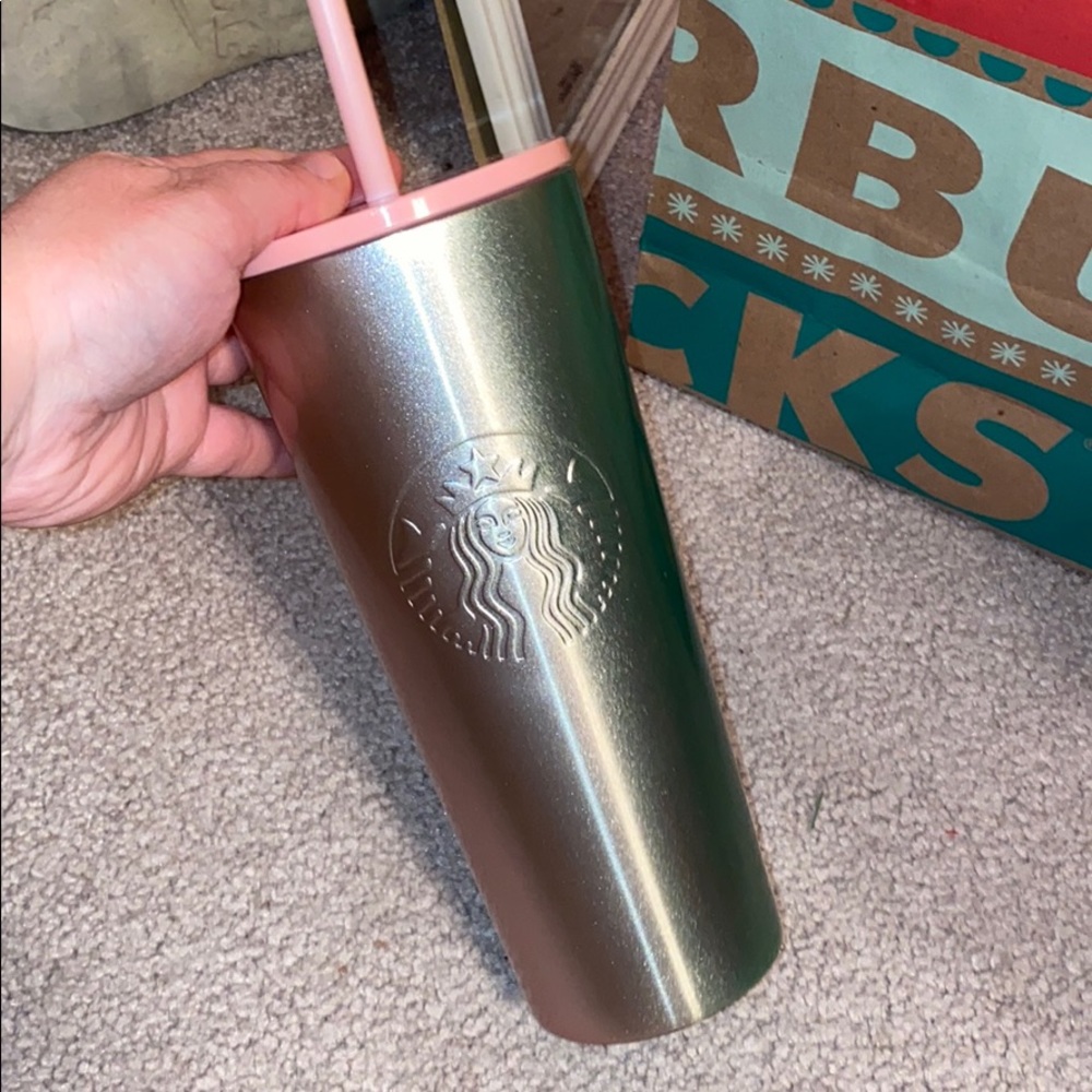 Starbucks - Picture 2 of 2